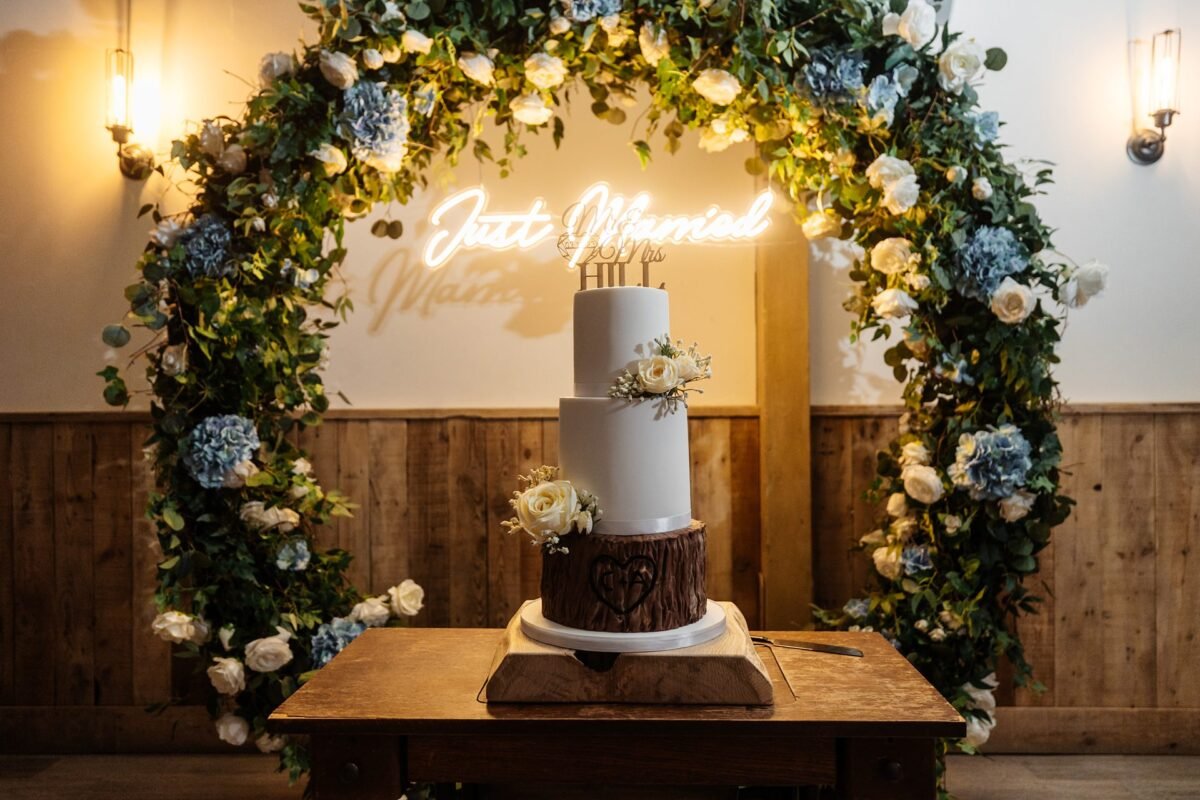 wedding cake