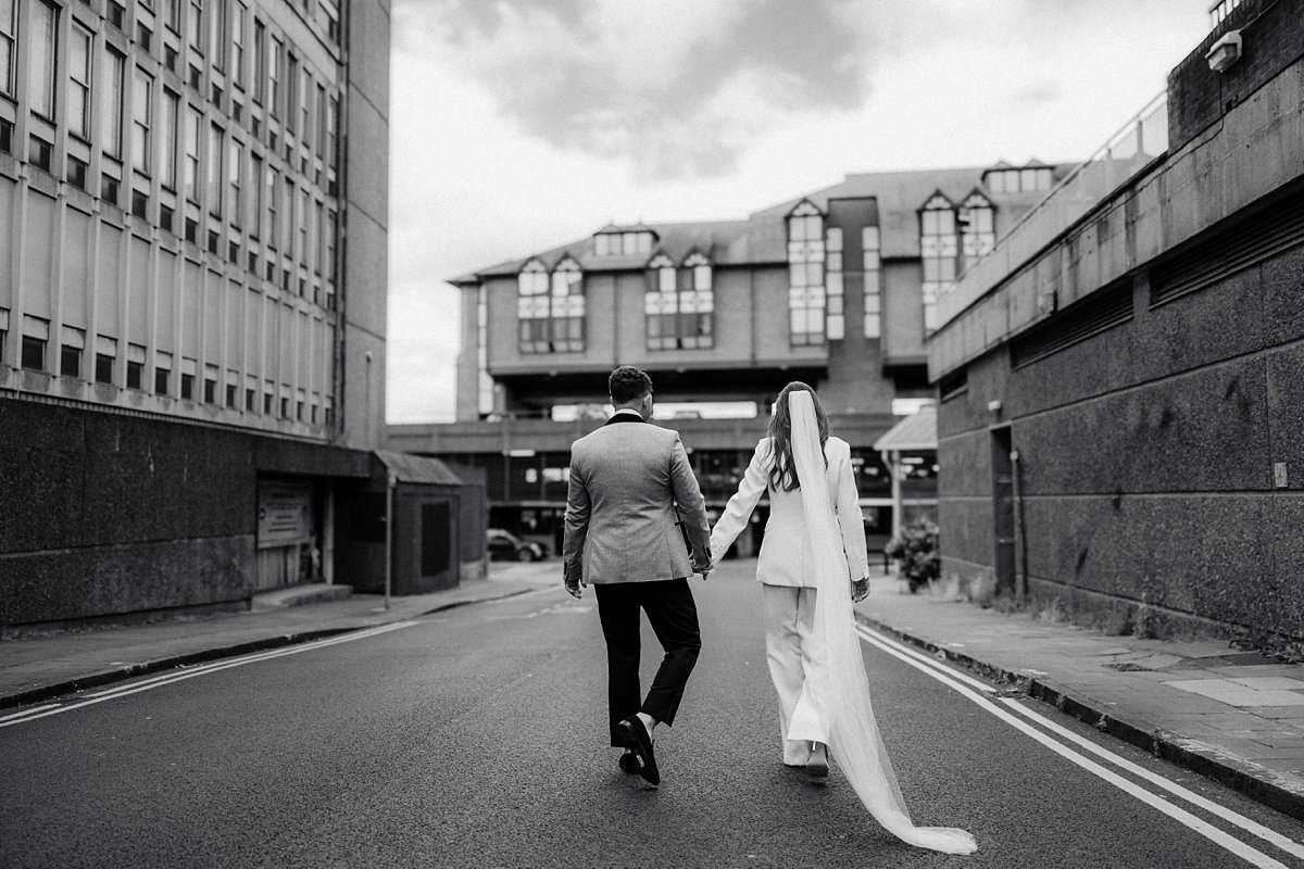city wedding cheshire portraits creative bride groom